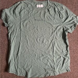 Abercrombie and fitch green tee